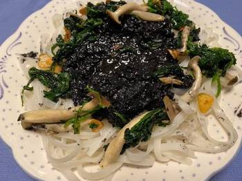 黒米墨麺
